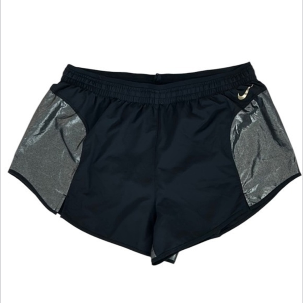Nike Women's Icon Clash Tempo Luxe Black Metal Running shorts size large